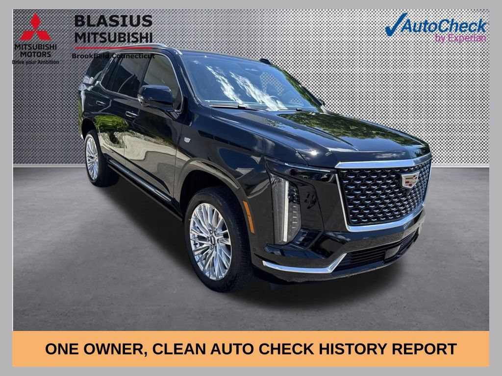 Used 2026 Cadillac Escalade Luxury AWD/4WD image 1