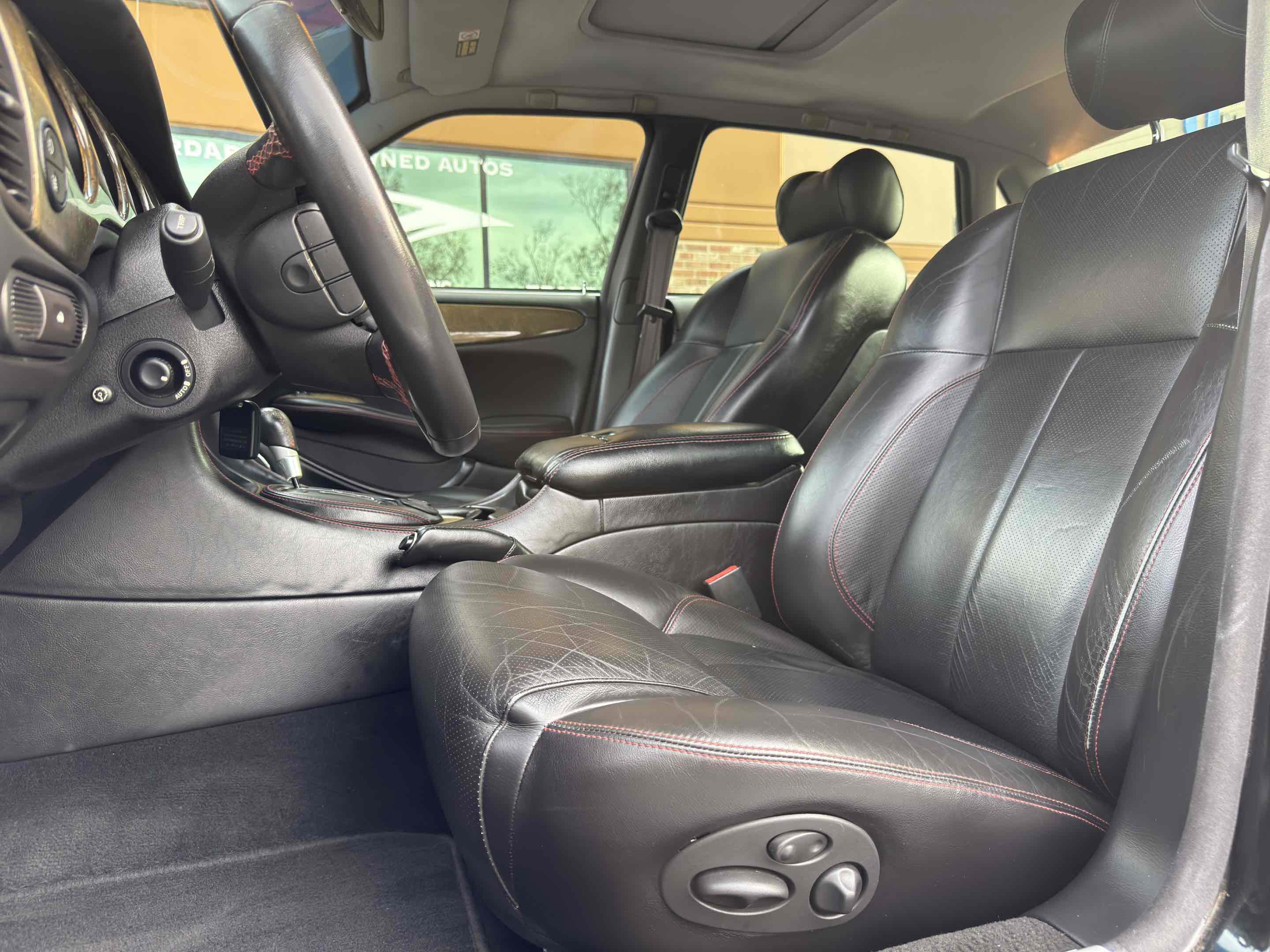 Used 2002 Jaguar XJ8 image 69