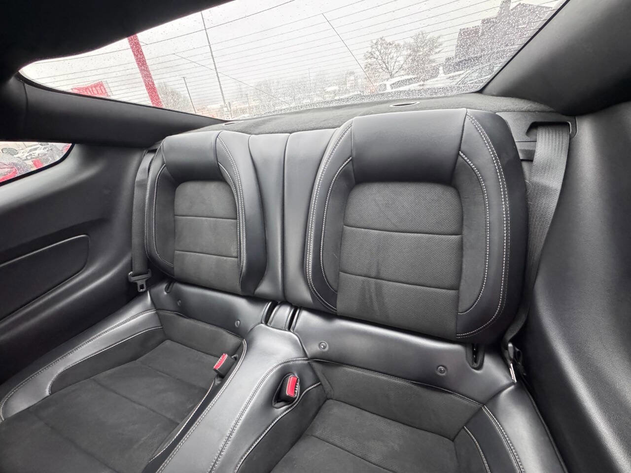 Used 2016 Ford Mustang Shelby GT350 w/ Technology Package image 16