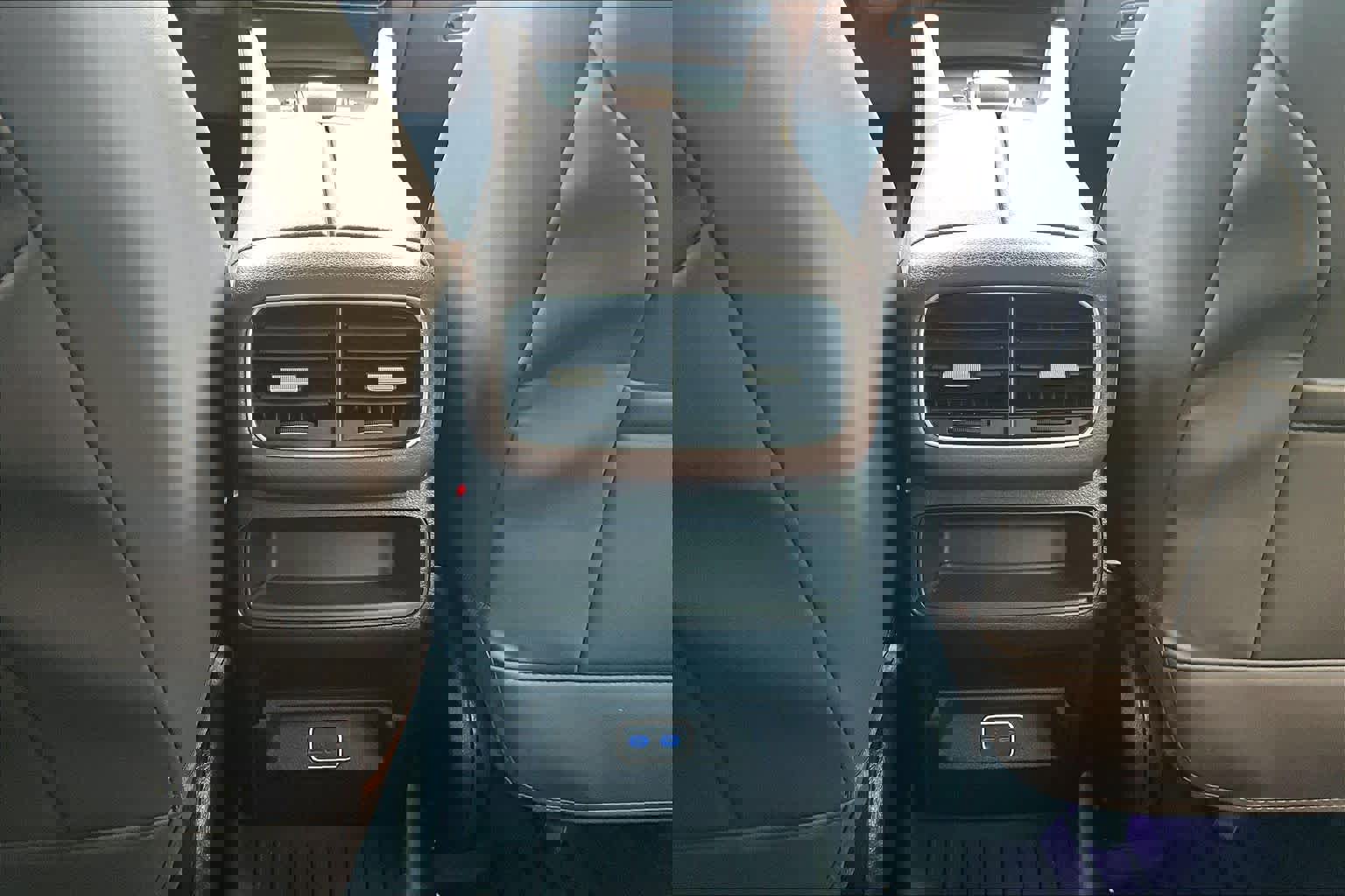 Used 2024 Mercedes-Benz GLE 350 4MATIC image 33