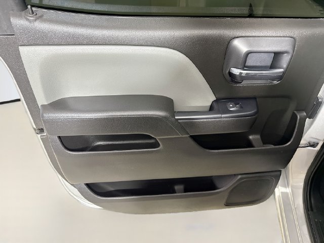 Used 2018 Chevrolet Silverado 1500 Custom w/ Custom Value Package RWD image 23