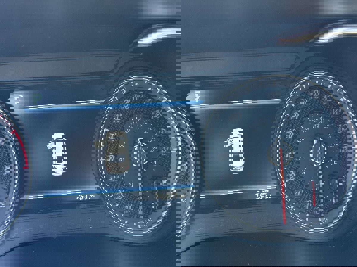 Used 2019 Genesis G70 2.0T Advanced w/ Sport Package image 15