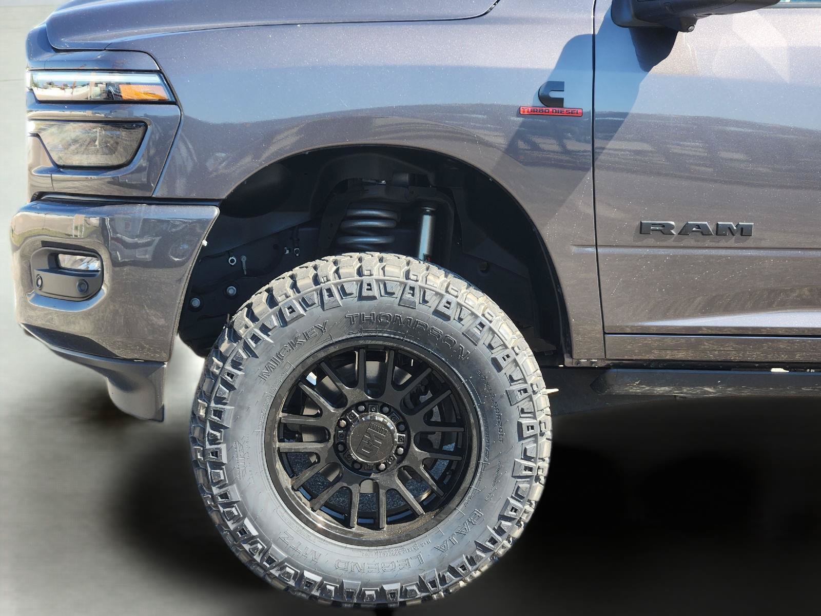 Used 2025 RAM 2500 Laramie AWD/4WD image 31