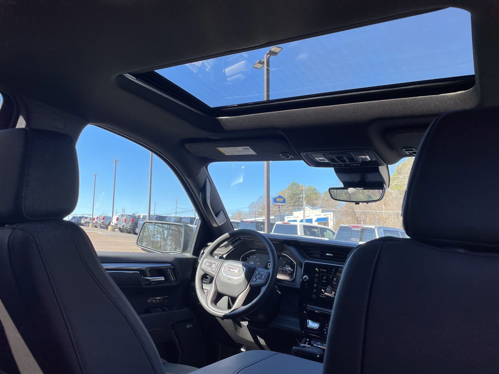 New 2026 GMC Sierra 1500 AT4 w/ AT4 Premium Package image 31