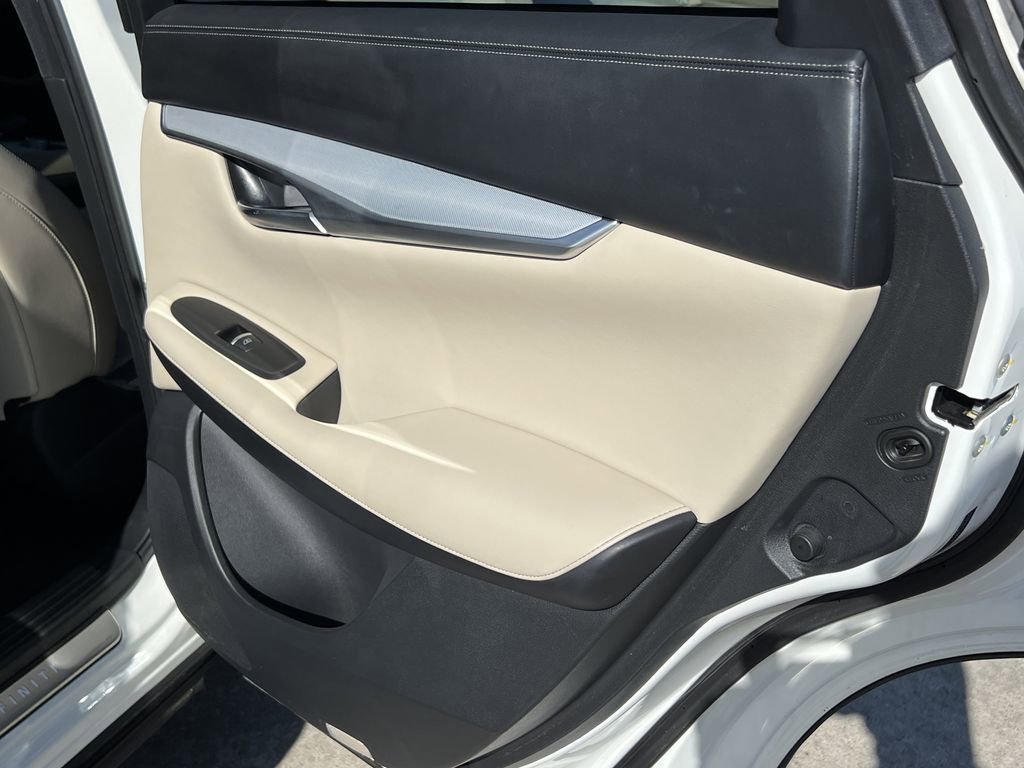 Used 2021 INFINITI QX50 Essential w/ Convenience Package image 14