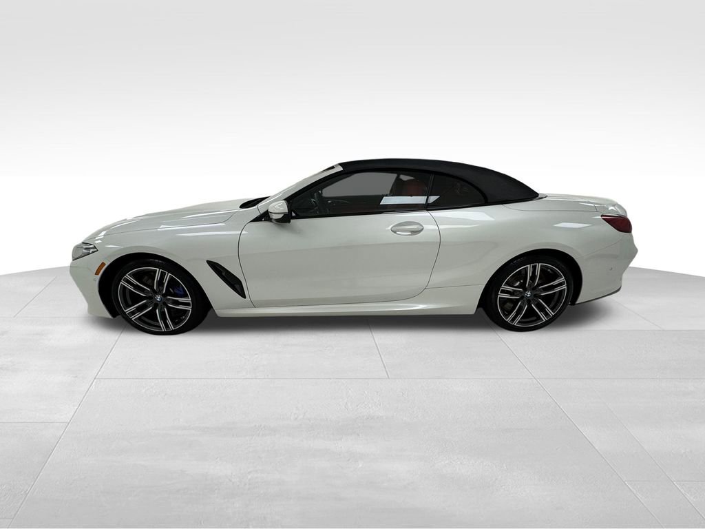 Used 2022 BMW M850i xDrive Convertible w/ Driving Assistance Package image 12