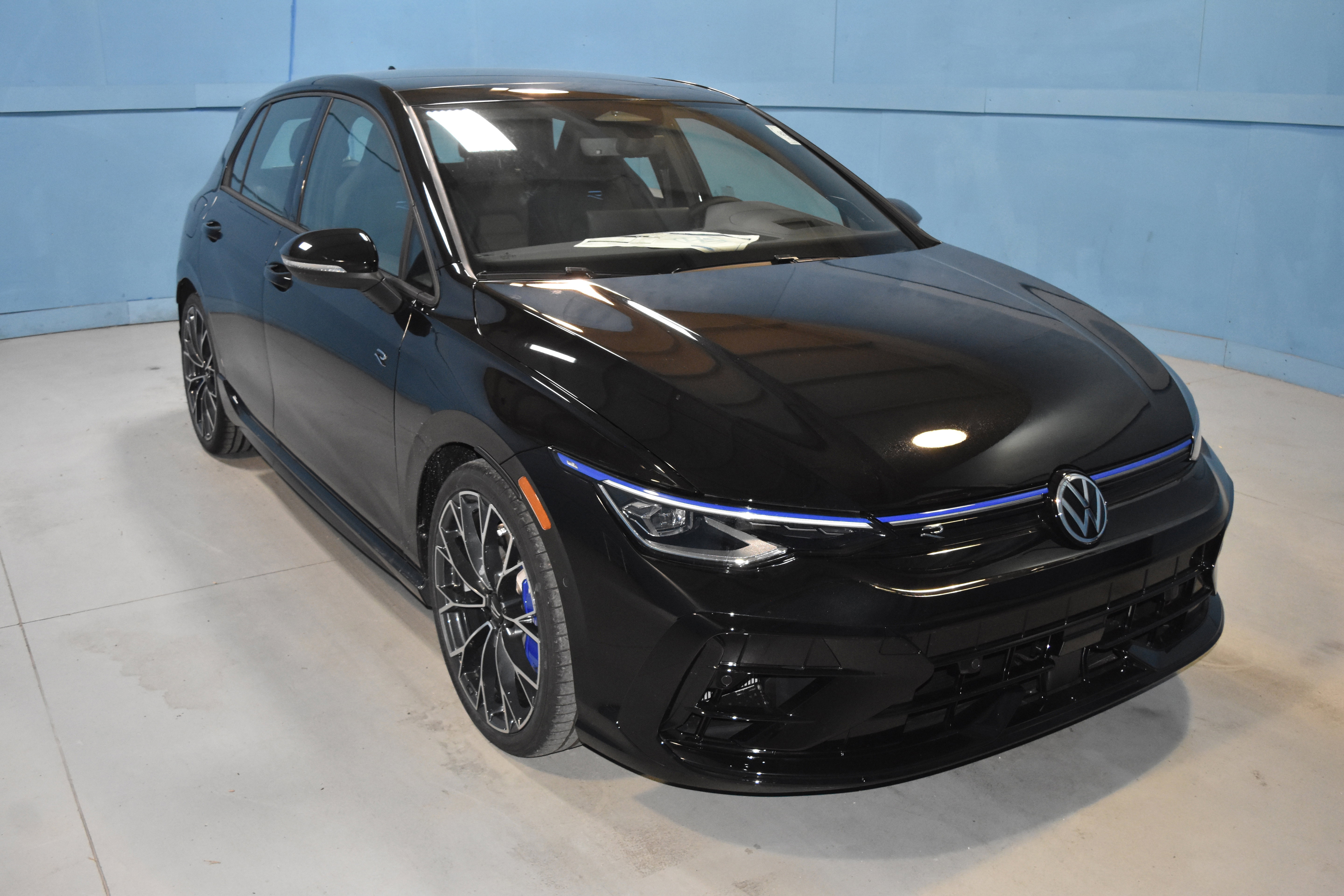 New 2026 Volkswagen Golf image 1
