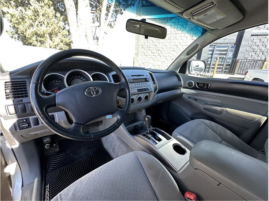 Used 2006 Toyota Tacoma PreRunner image 2