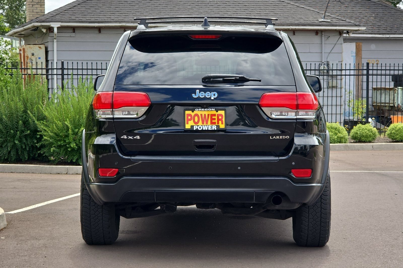 Used 2018 Jeep Grand Cherokee Laredo AWD/4WD image 5