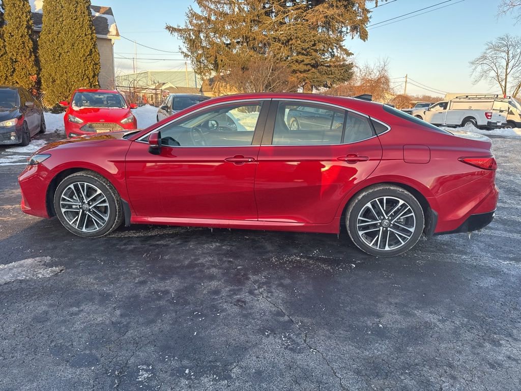 Used 2025 Toyota Camry XLE image 13