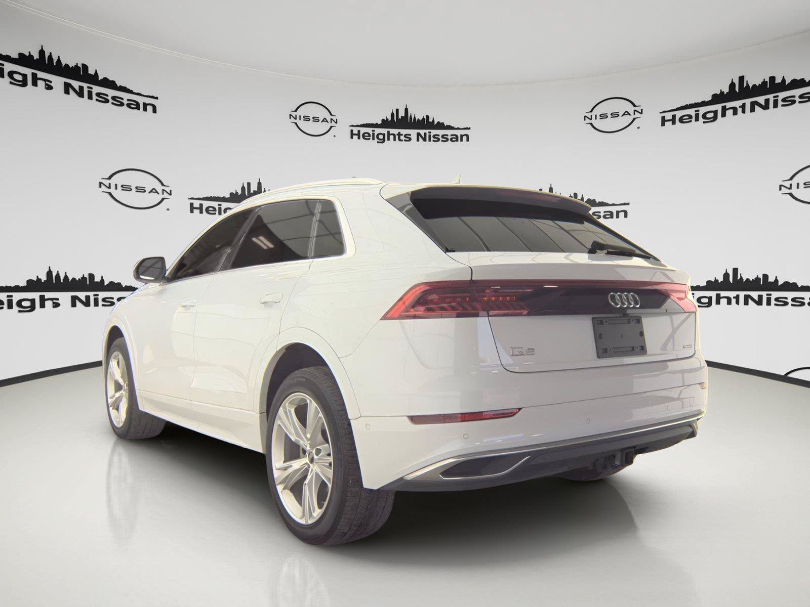 Used 2023 Audi Q8 Premium Plus AWD/4WD image 2