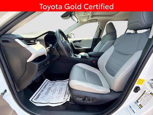 Certified 2021 Toyota RAV4 XLE Premium AWD/4WD image 22