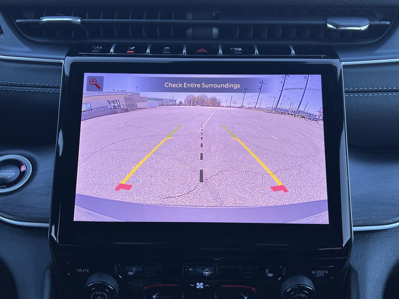 New 2025 Jeep Grand Cherokee L Limited AWD/4WD image 4