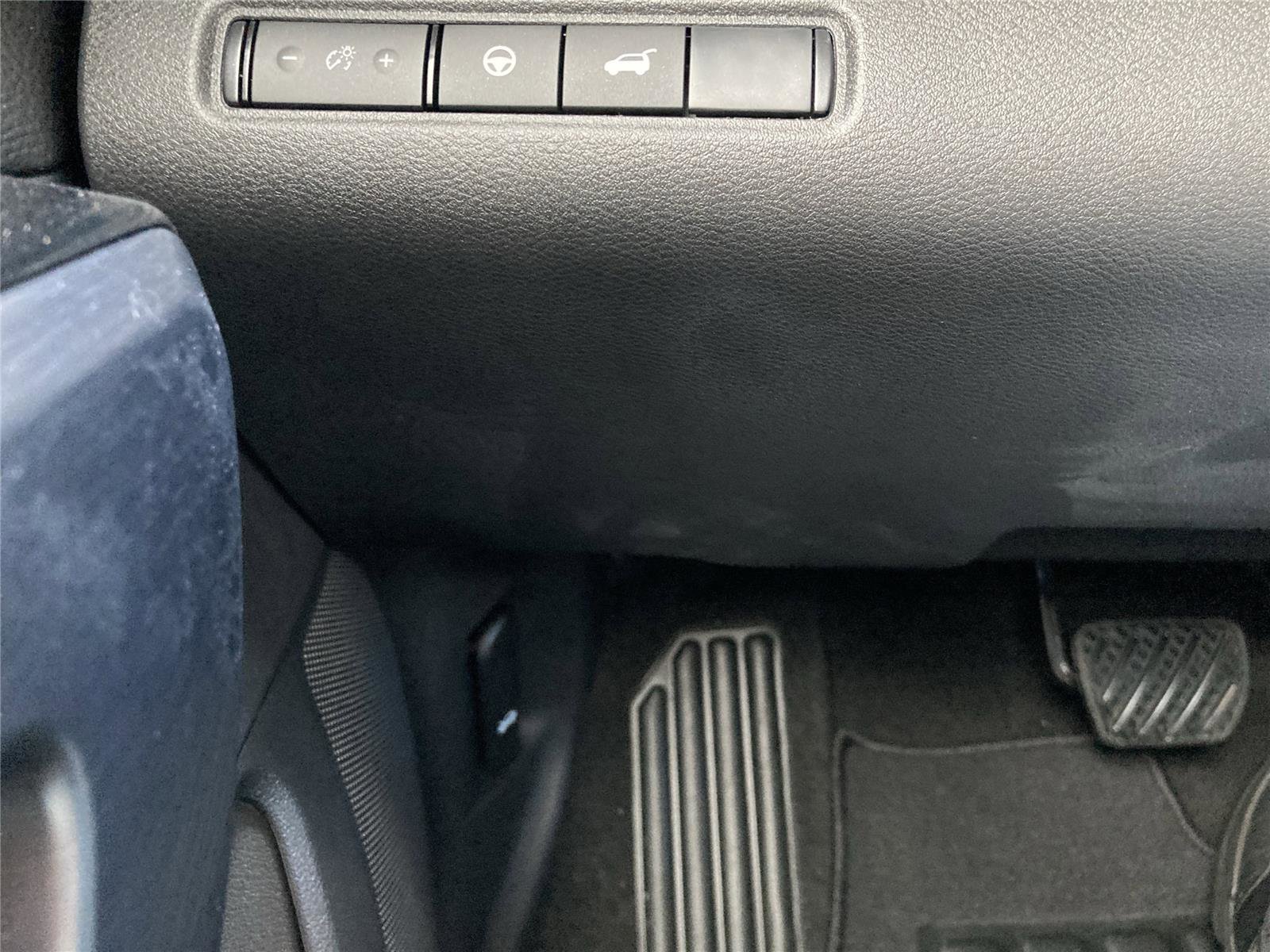 New 2026 Nissan Pathfinder SL image 21