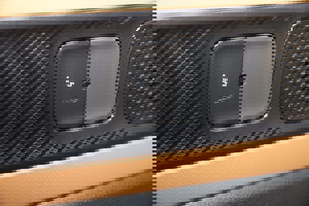 Used 2025 Volkswagen ID. Buzz Pro S image 36