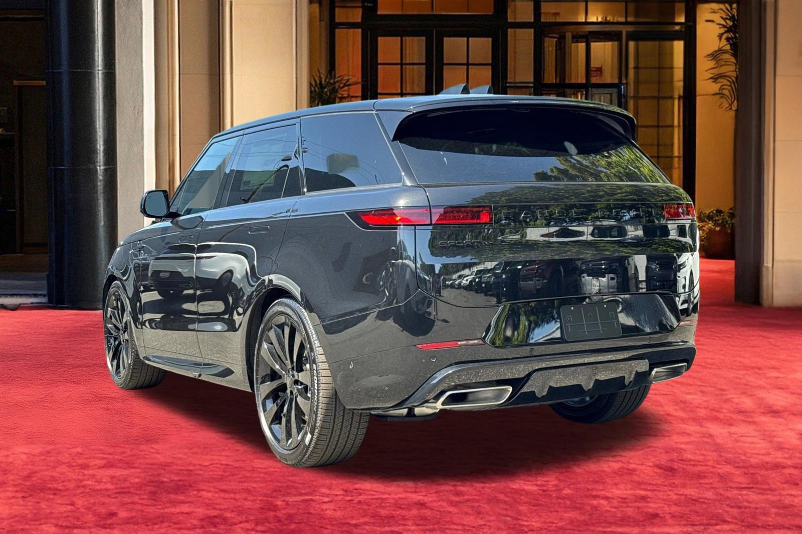 New 2026 Land Rover Range Rover Sport Dynamic SE AWD/4WD image 3