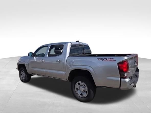 Used 2023 Toyota Tacoma SR AWD/4WD image 4