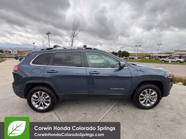 Used 2021 Jeep Cherokee Latitude Plus w/ Mopar Interior Package AWD/4WD image 11