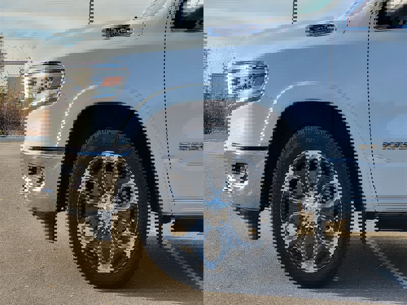 Used 2020 RAM 1500 Limited image 9