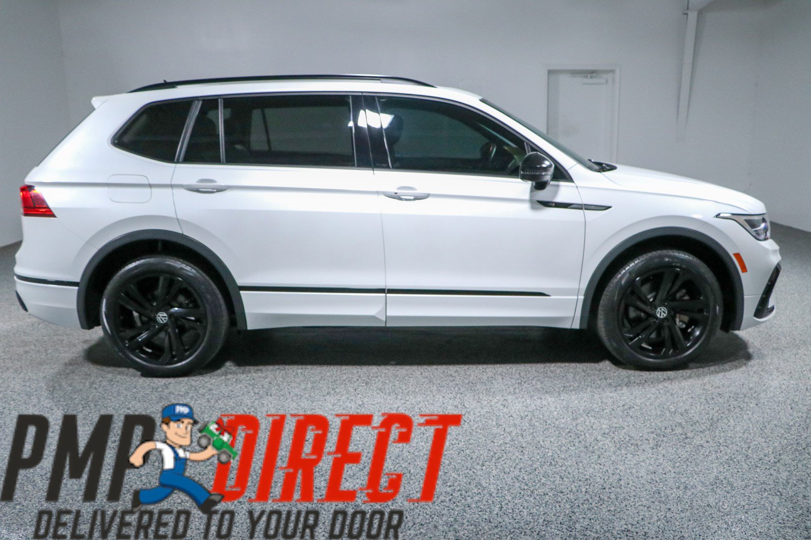 Used 2023 Volkswagen Tiguan SE R-Line AWD/4WD image 6