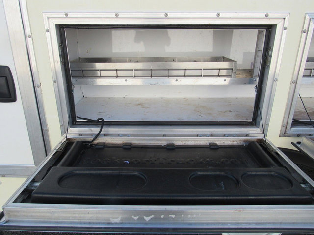 Used 2023 Ford E-350 and Econoline 350 Super Duty w/ Power Windows & Locks Group image 30