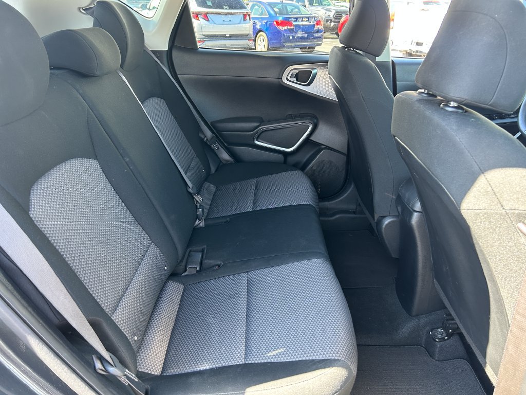 Used 2024 Kia Soul LX w/ Option Group 015 FWD image 29