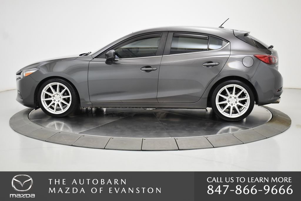 Used 2018 MAZDA MAZDA3 Touring FWD image 17