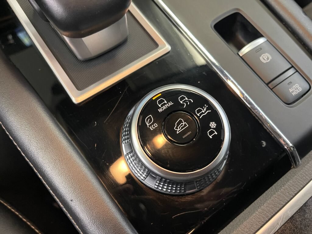 Used 2024 Mitsubishi Outlander SE FWD image 15