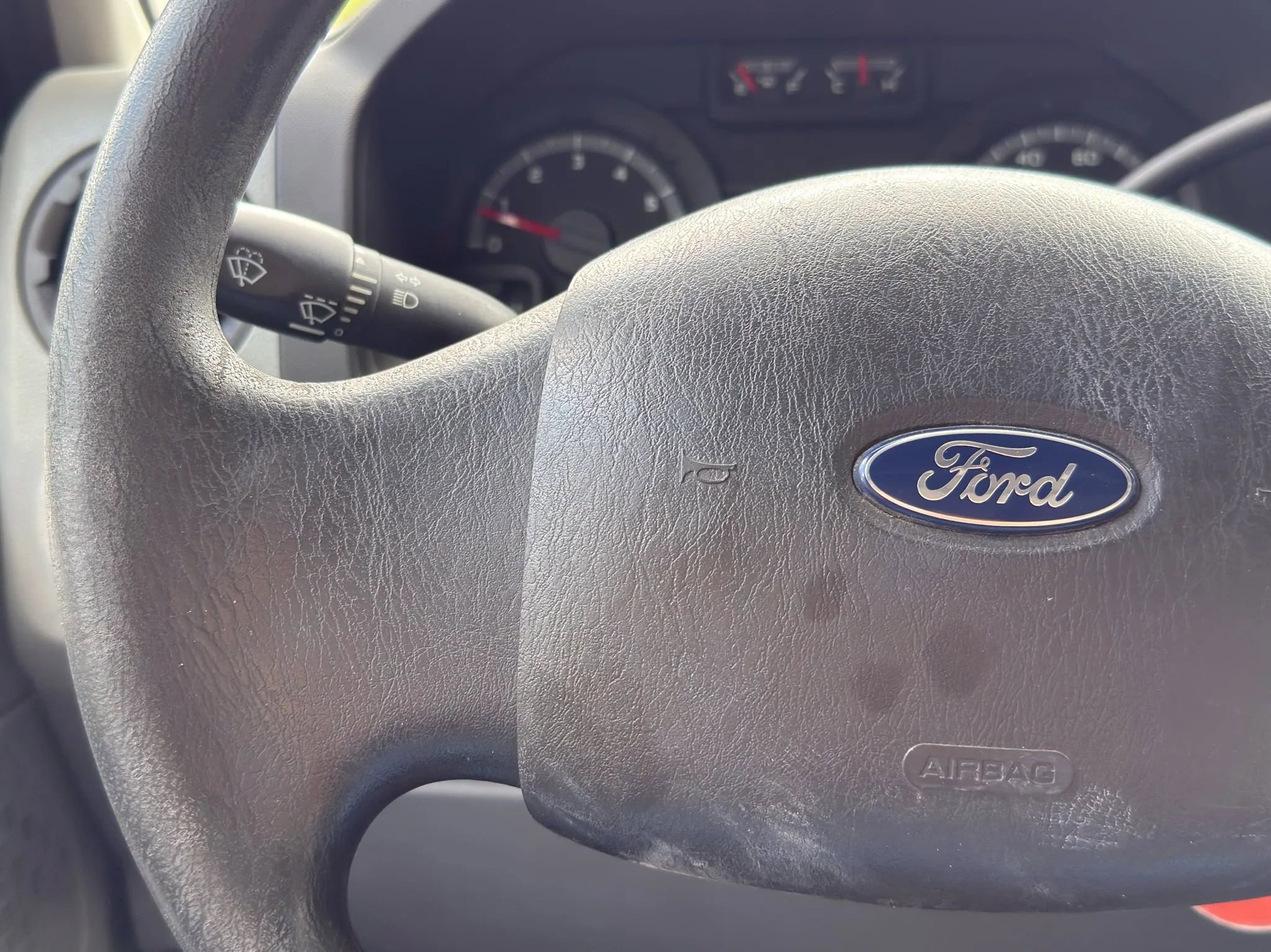 Used 2016 Ford E-350 and Econoline 350 Super Duty image 16