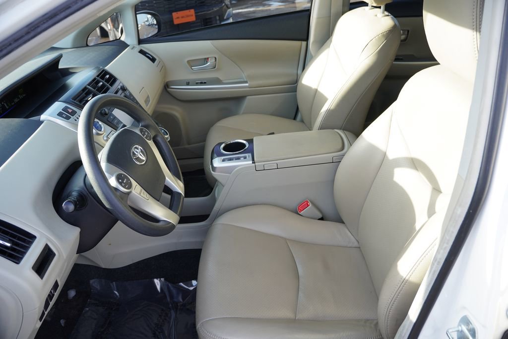 Used 2013 Toyota Prius V Two image 15