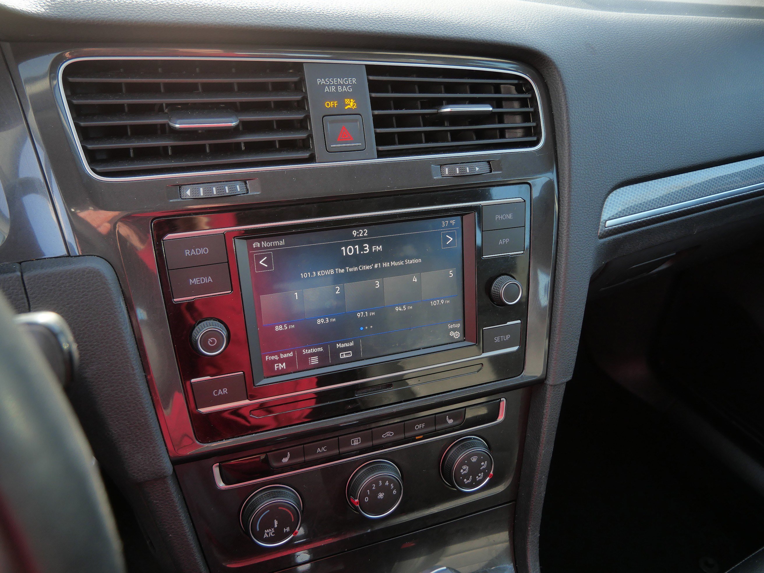 Used 2018 Volkswagen Golf Alltrack S image 22