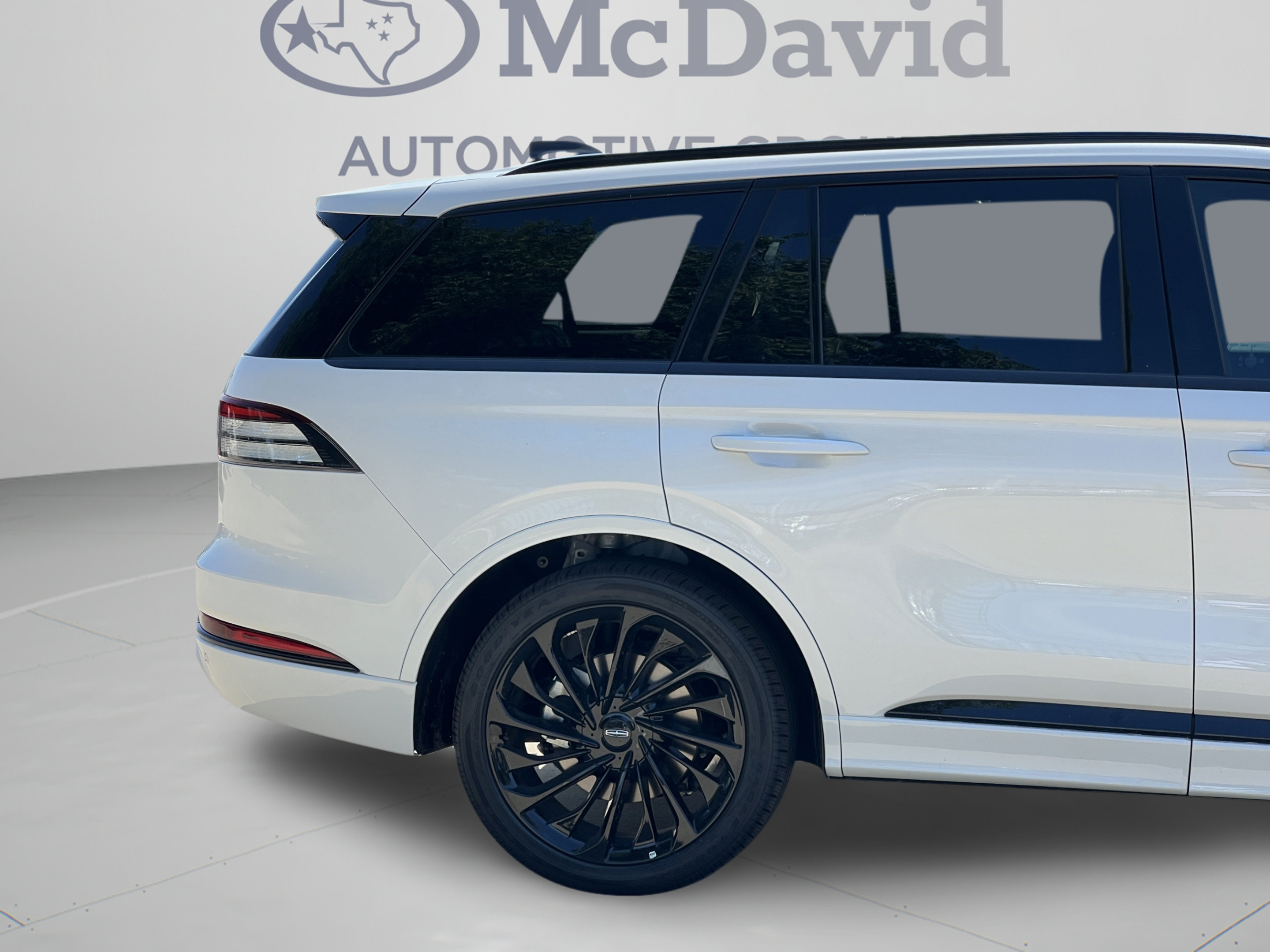 New 2026 Lincoln Aviator Reserve AWD/4WD image 32