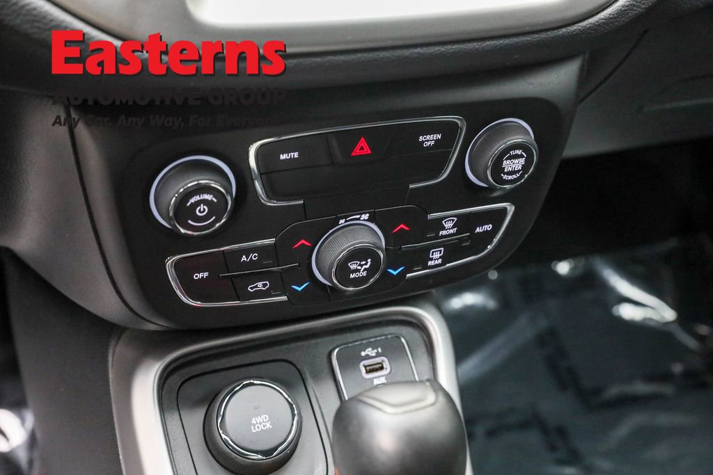 Used 2021 Jeep Compass 80th Special Edition image 20