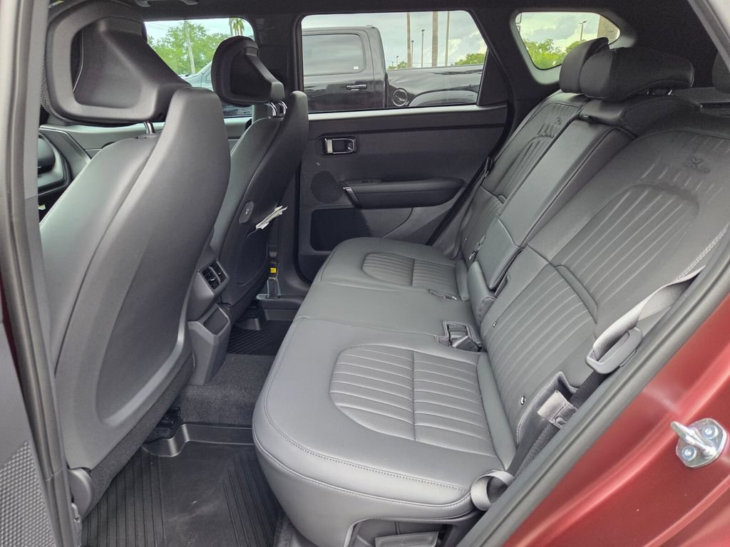 Used 2027 Kia Seltos X-Line S w/ X-Line S Premium Package AWD/4WD image 13