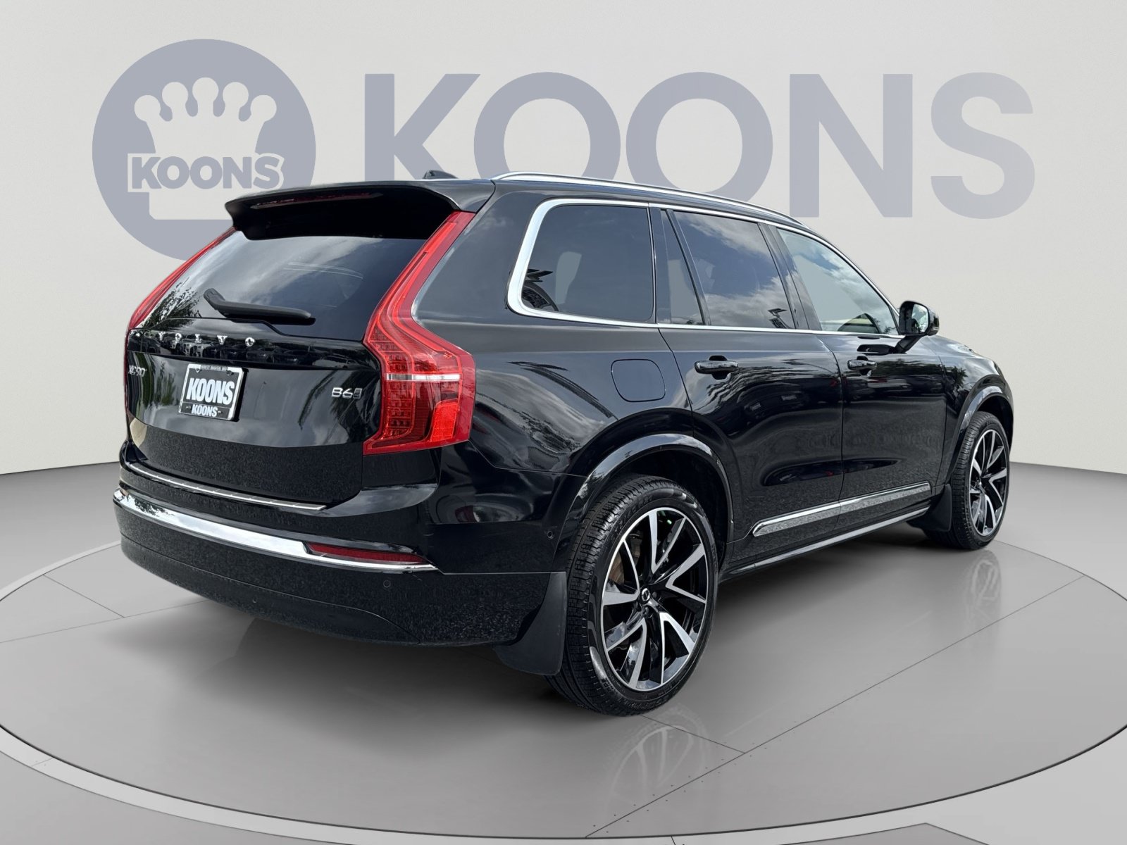 Certified 2024 Volvo XC90 B6 Ultimate w/ Protection Package Premier AWD/4WD image 7