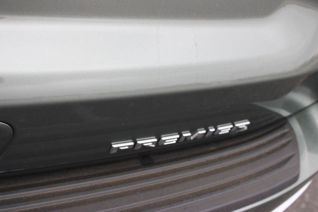 Used 2024 Chevrolet Tahoe Premier image 17