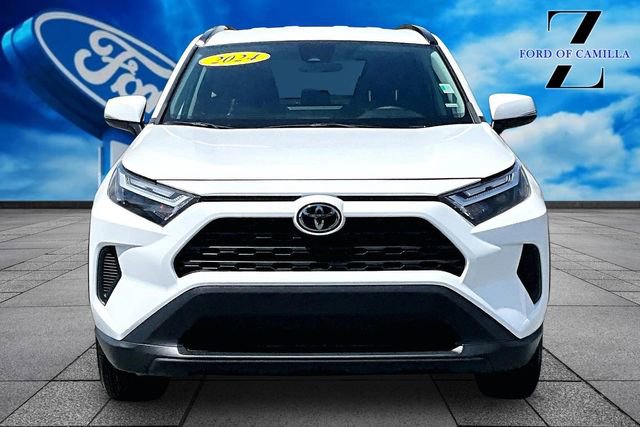 Used 2024 Toyota RAV4 XLE FWD image 3