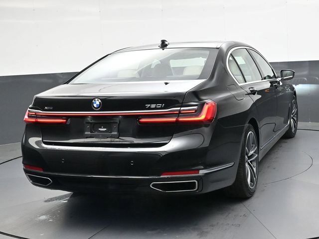 Used 2022 BMW 750i xDrive image 4