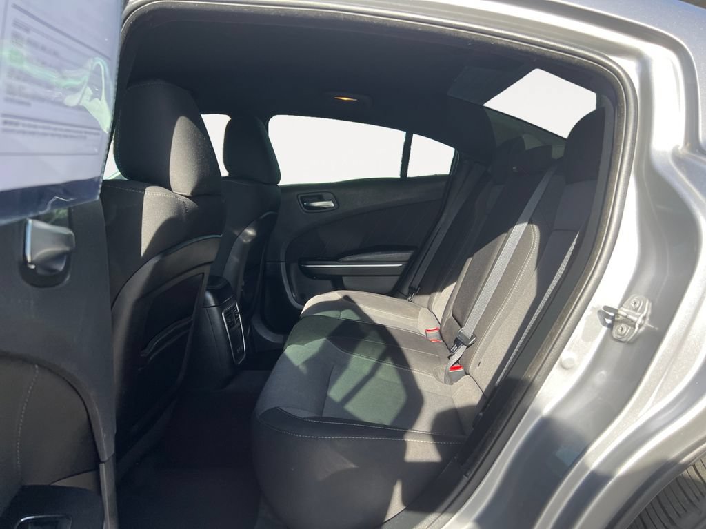 Used 2018 Dodge Charger R/T RWD image 13