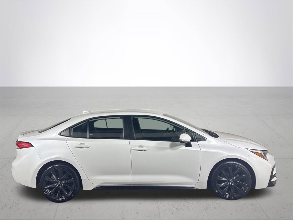 Used 2024 Toyota Corolla SE image 5