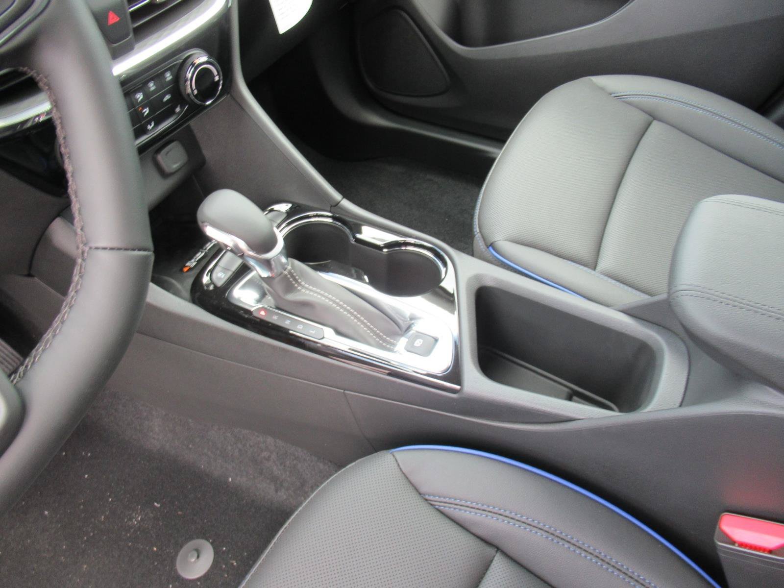 New 2026 Buick Encore GX Sport Touring w/ Advanced Technology Package FWD image 22