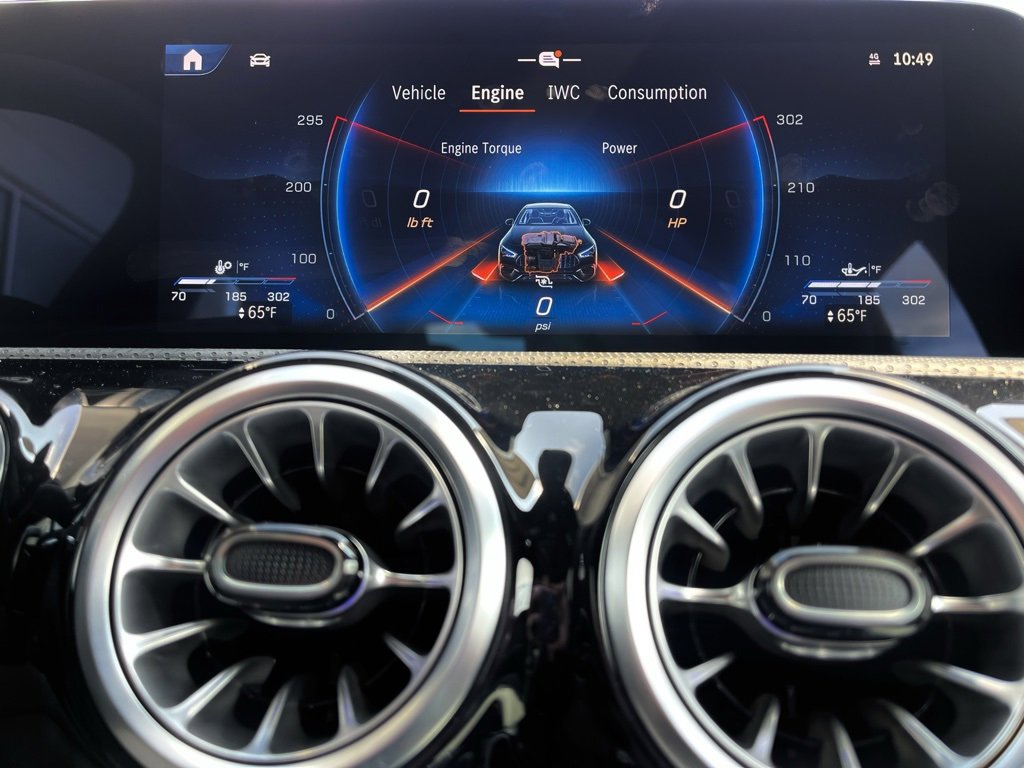 Used 2025 Mercedes-Benz CLA 35 AMG 4MATIC image 39