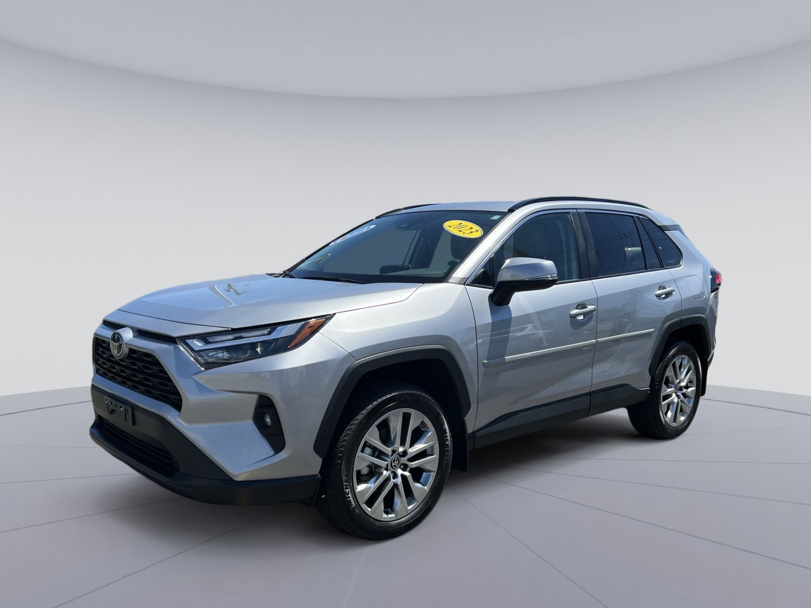 Used 2023 Toyota RAV4 XLE Premium AWD/4WD image 1