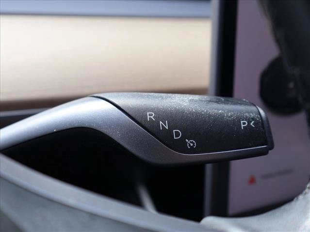 Used 2018 Tesla Model 3 Long Range RWD image 19