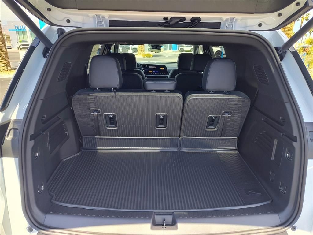 New 2026 Chevrolet Traverse LT FWD image 8