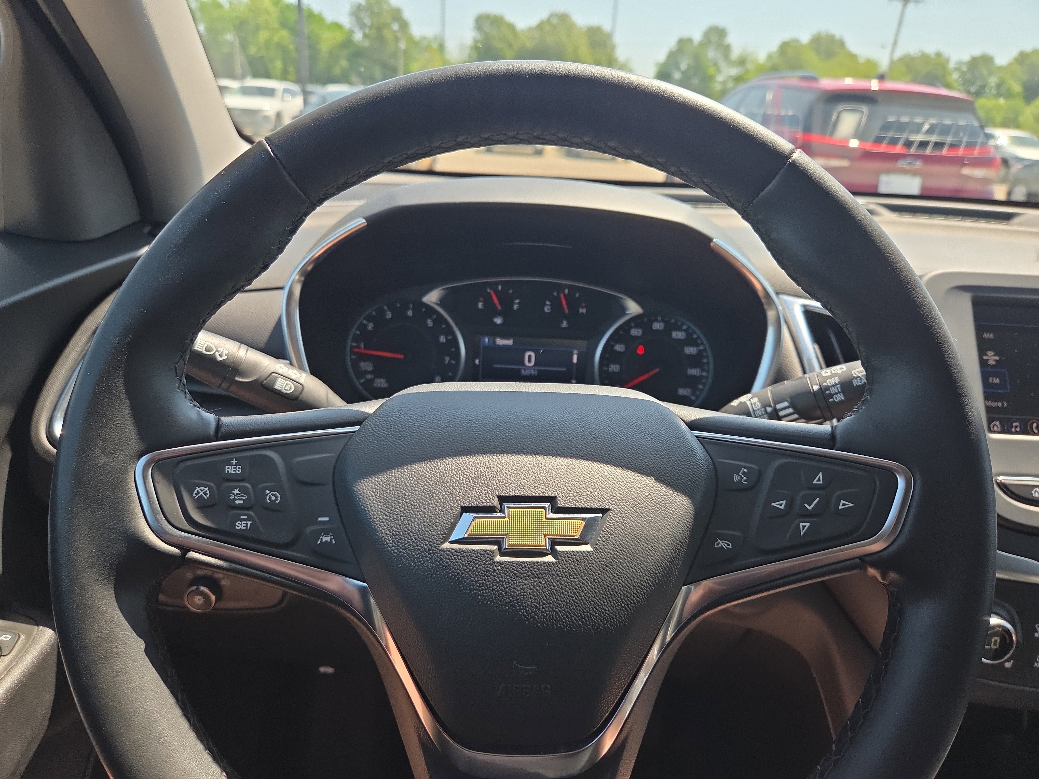 Used 2024 Chevrolet Equinox LT FWD image 10