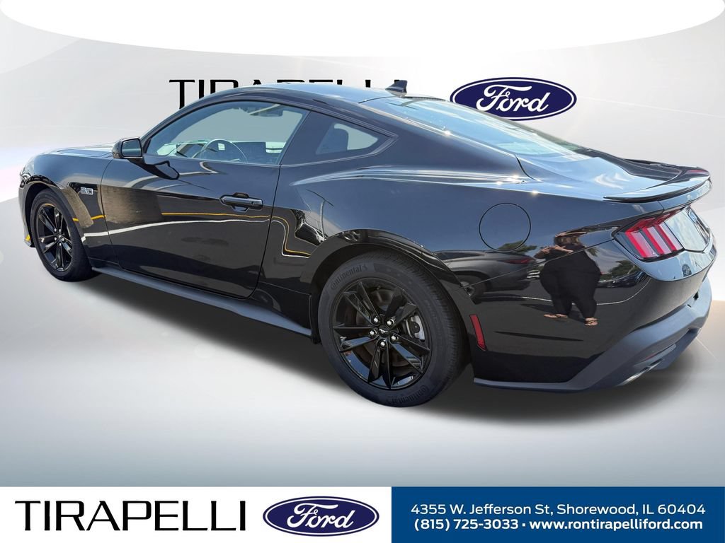 Used 2025 Ford Mustang GT RWD image 7