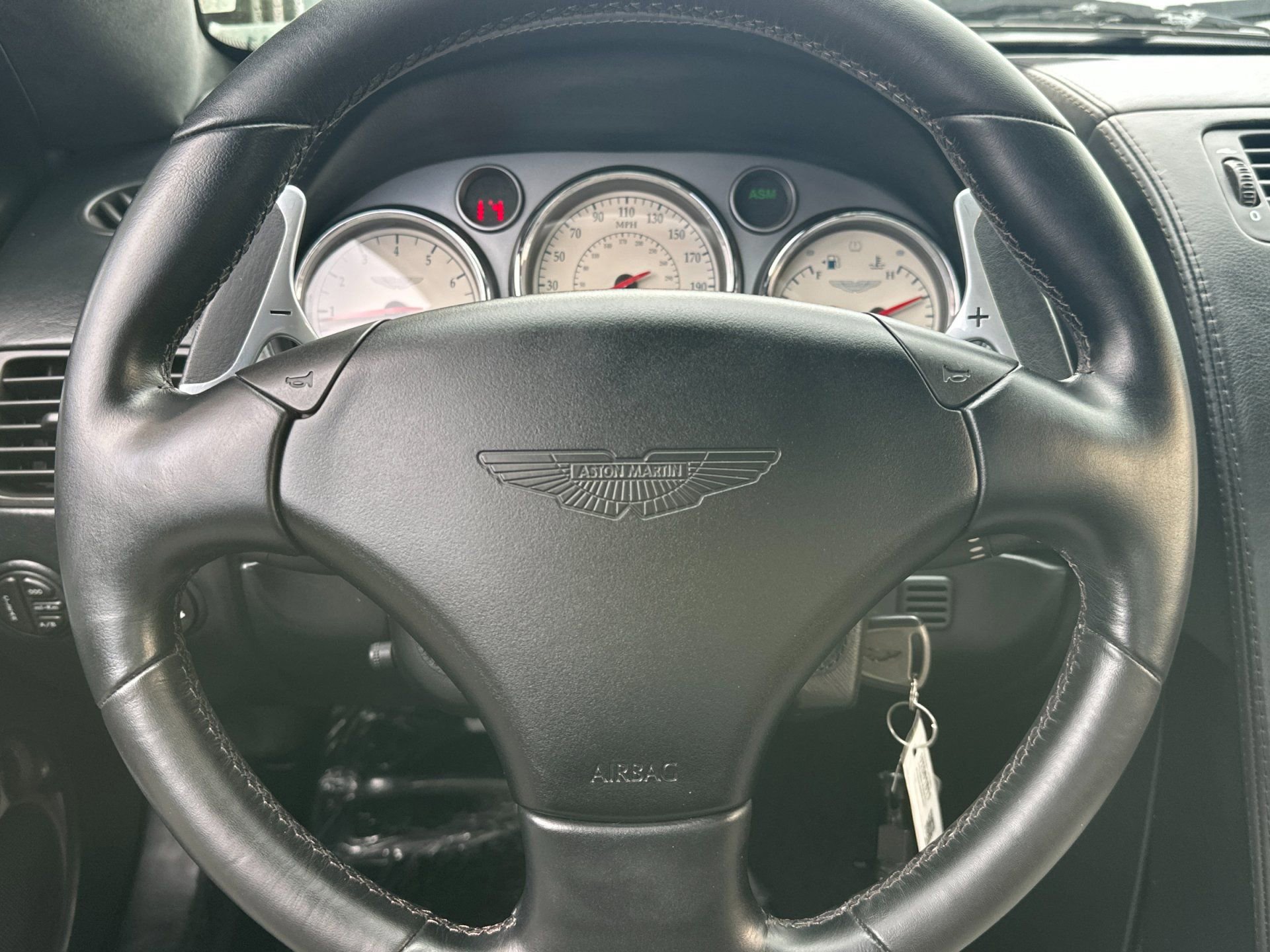 Used 2005 Aston Martin Vanquish S image 11