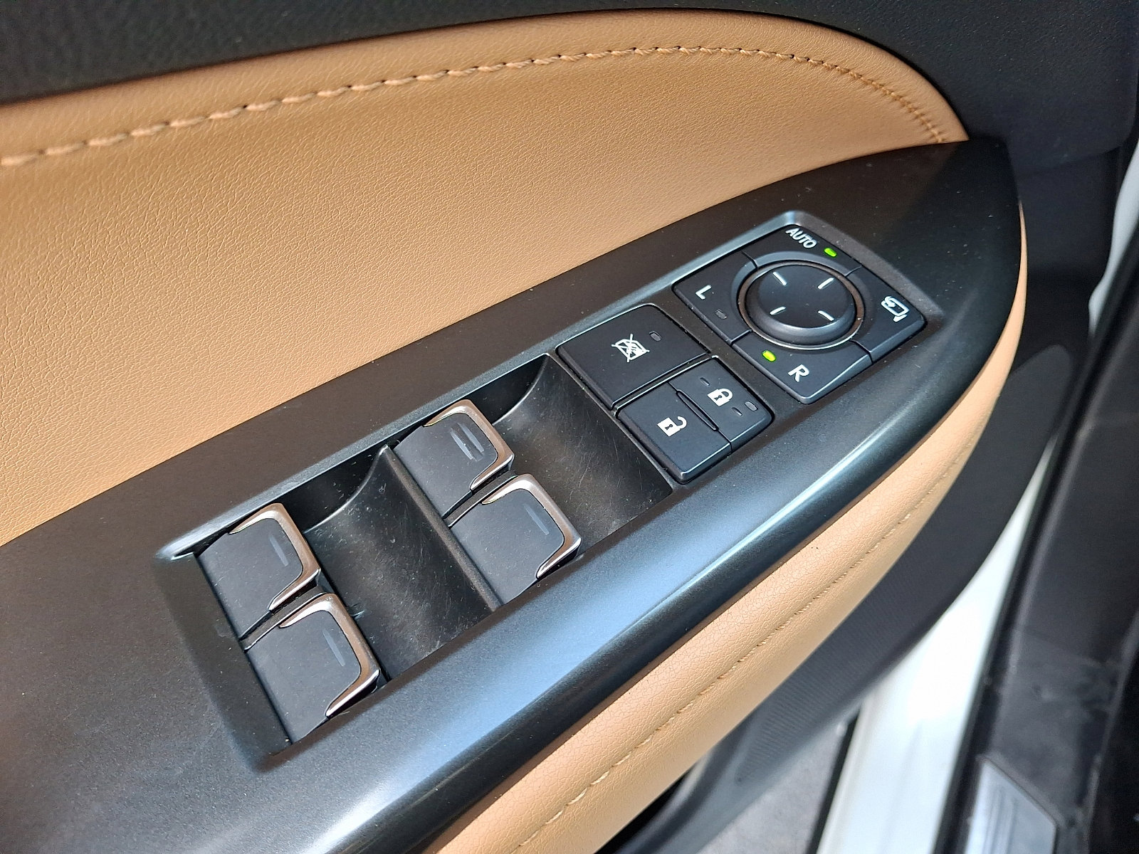 Certified 2023 Lexus NX 450h+ 450h+ Luxury w/ Towing Package (2000 Lbs) image 26