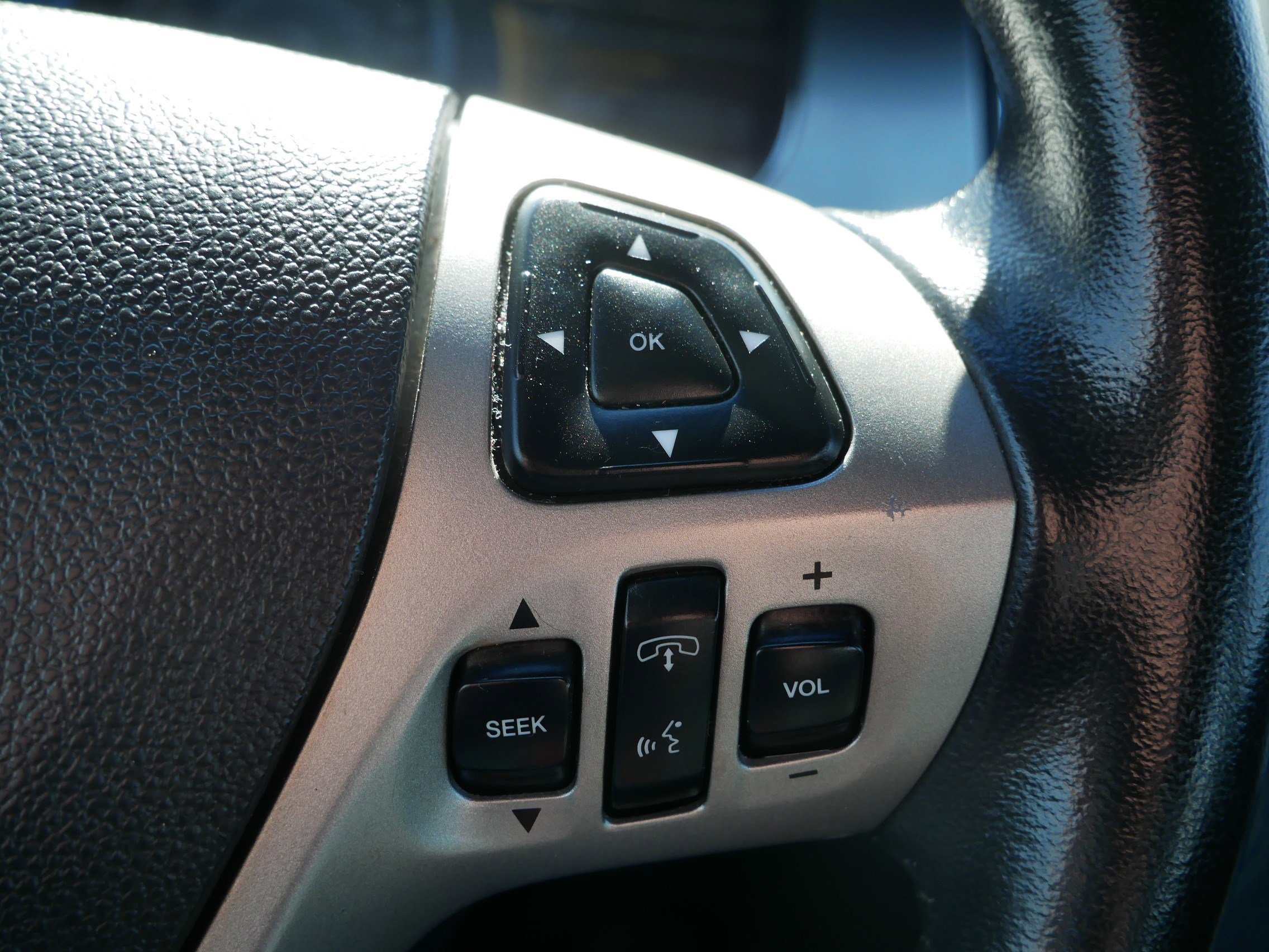 Used 2016 Ford Taurus SEL w/ Equipment Group 201A image 30